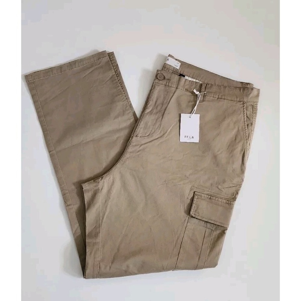 FF.LA Pants Mens 42x32  Khaki Cargo Pockets Streetwear Pants. NWT